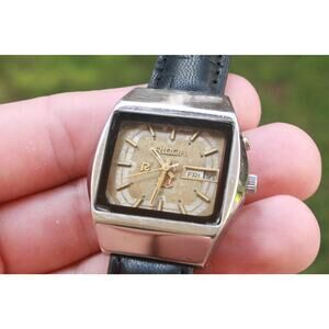 Vintage 1985 Ricoh Automatic Mens Silver Watch W/daydate & Gold accents